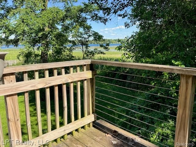 5868 Outer Drive, Bath, MI 48808