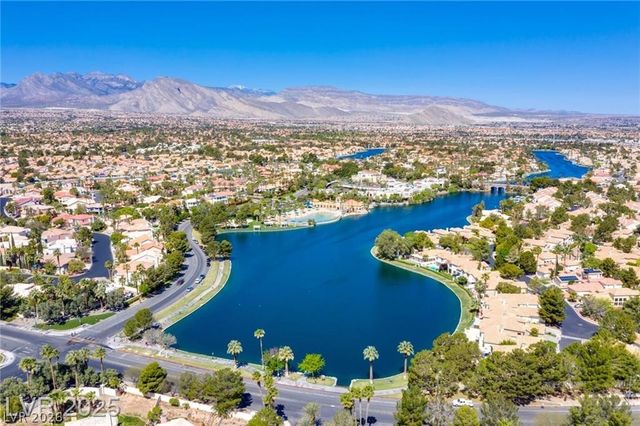 8104 Villa Finestra Drive, Las Vegas, NV 89128