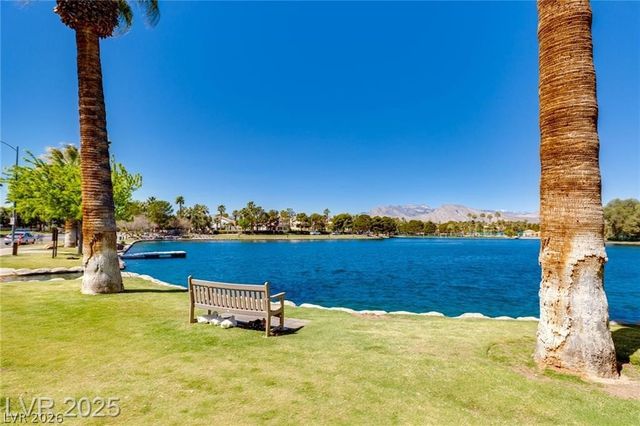 8104 Villa Finestra Drive, Las Vegas, NV 89128