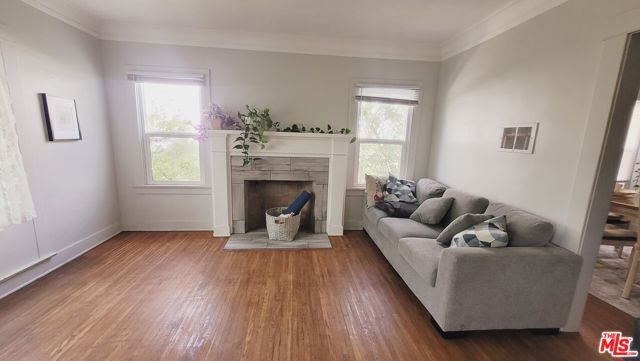 5409 Russell Avenue, Los Angeles, CA 90027