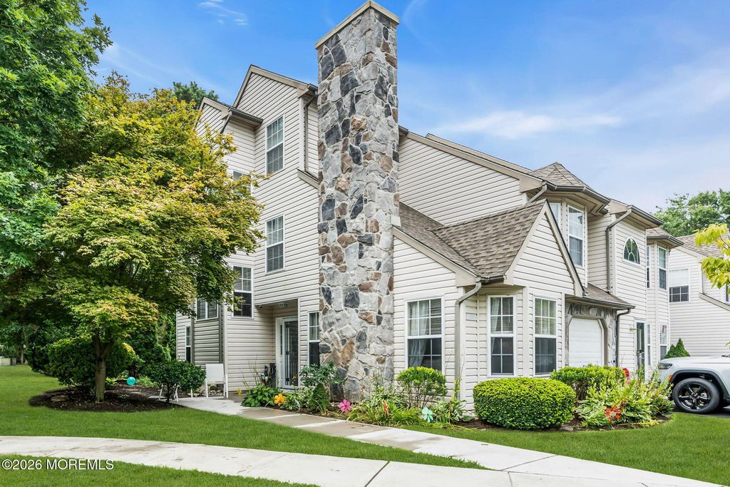 2907 Greenspire Court 2907, Toms River, NJ 08755