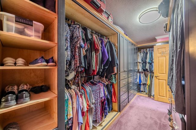 24960 Mcclurg Drive, Lebanon, MO 65536