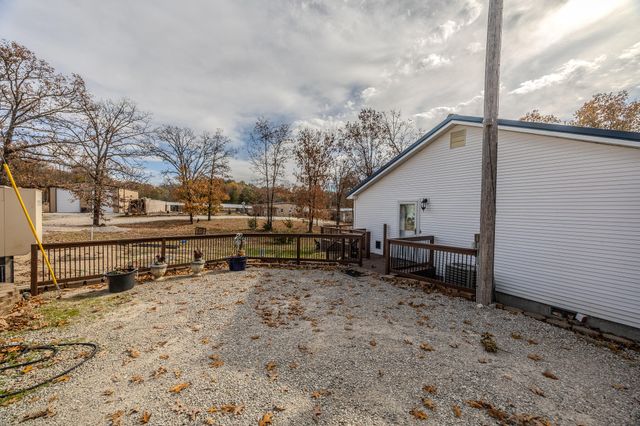 24960 Mcclurg Drive, Lebanon, MO 65536