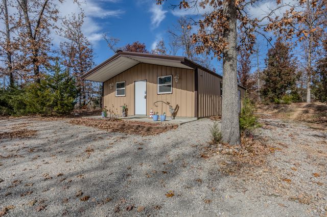 24960 Mcclurg Drive, Lebanon, MO 65536