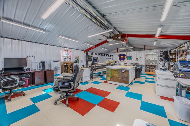 24960 Mcclurg Drive, Lebanon, MO 65536