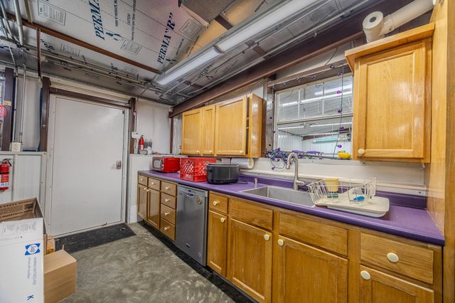 24960 Mcclurg Drive, Lebanon, MO 65536