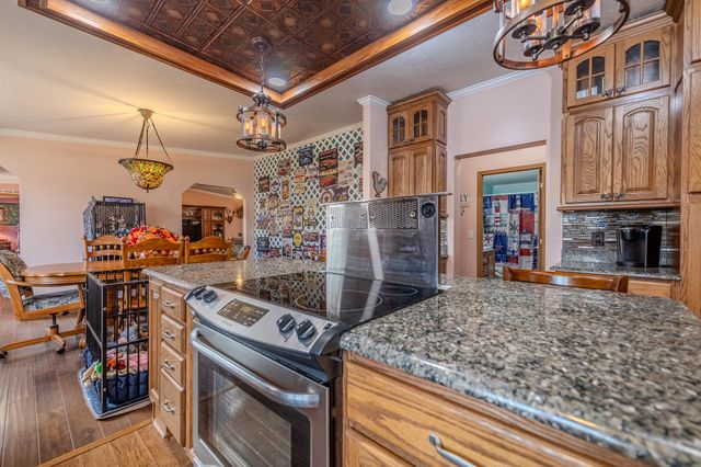 24960 Mcclurg Drive, Lebanon, MO 65536