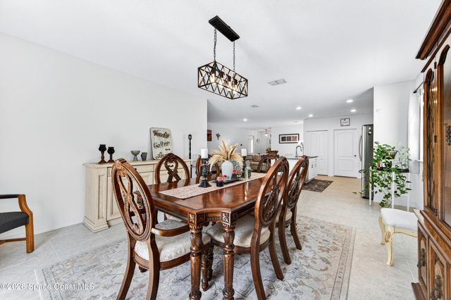 180 Dolphin Street SE, Palm Bay, FL 32909