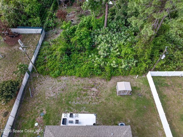 180 Dolphin Street SE, Palm Bay, FL 32909