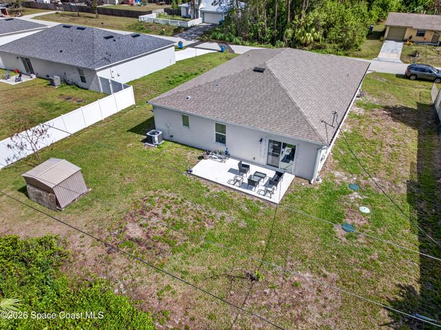 180 Dolphin Street SE, Palm Bay, FL 32909