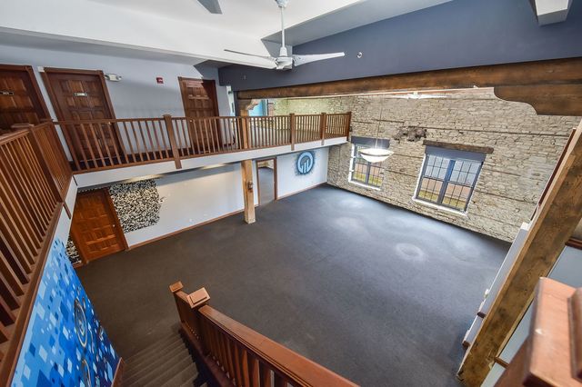 30 S Shumway Avenue 1E, Batavia, IL 60510