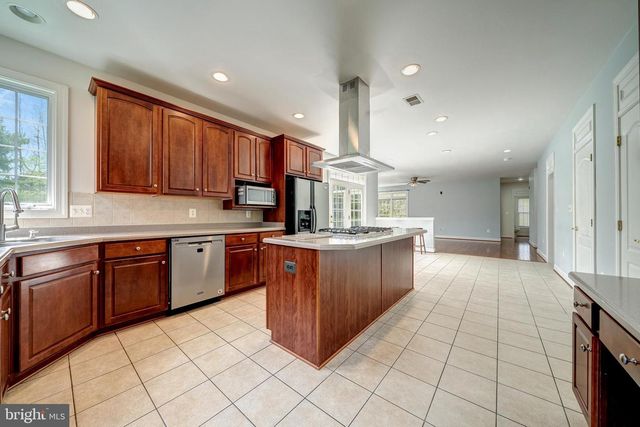 40456 LENAH RUN CIR, Aldie, VA 20105