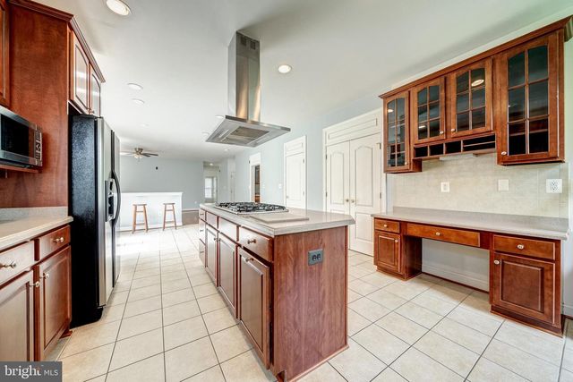 40456 LENAH RUN CIR, Aldie, VA 20105