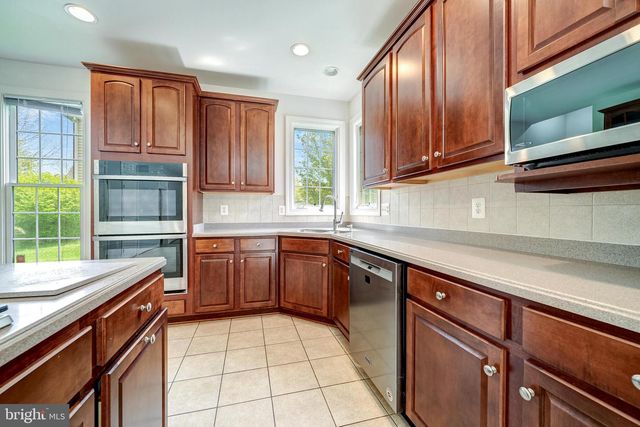 40456 LENAH RUN CIR, Aldie, VA 20105