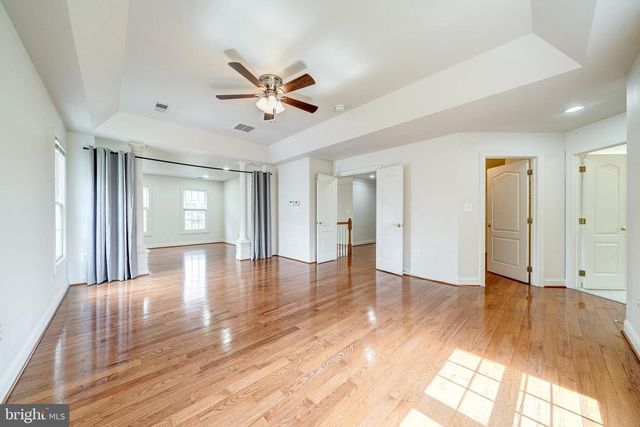 40456 LENAH RUN CIR, Aldie, VA 20105