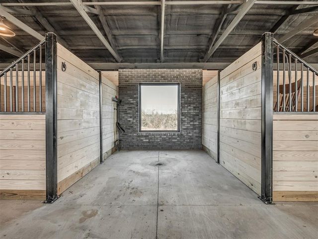 13275 N Harrah Road, Luther, OK 73054