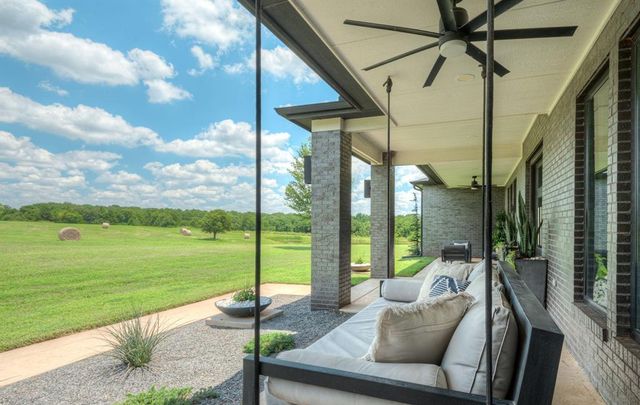 13275 N Harrah Road, Luther, OK 73054