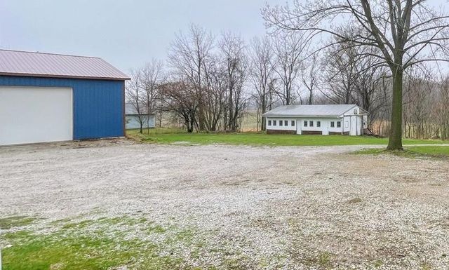 2311 E Glendora Road, Buchanan Twp, MI 49107