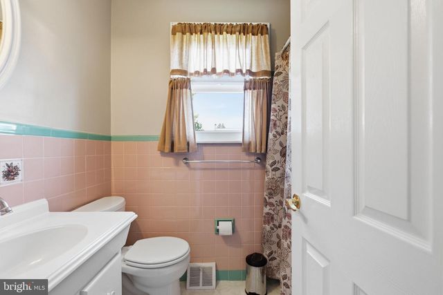 2914 DENISE RD, Norristown, PA 19403