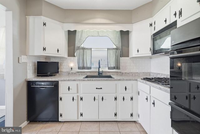 2914 DENISE RD, Norristown, PA 19403