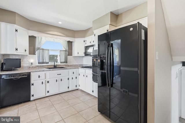2914 DENISE RD, Norristown, PA 19403