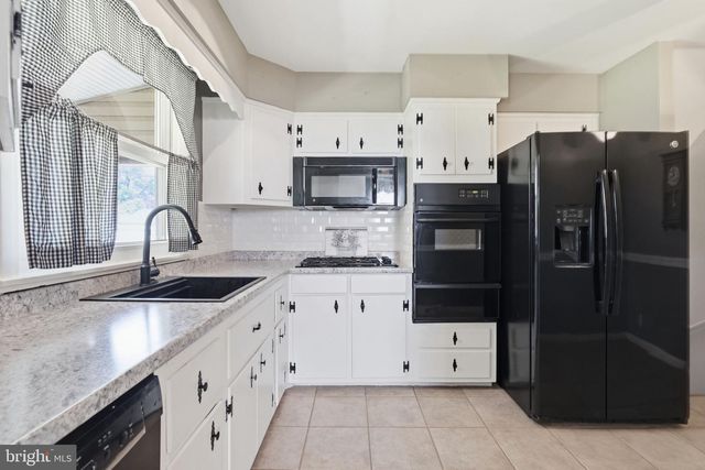 2914 DENISE RD, Norristown, PA 19403