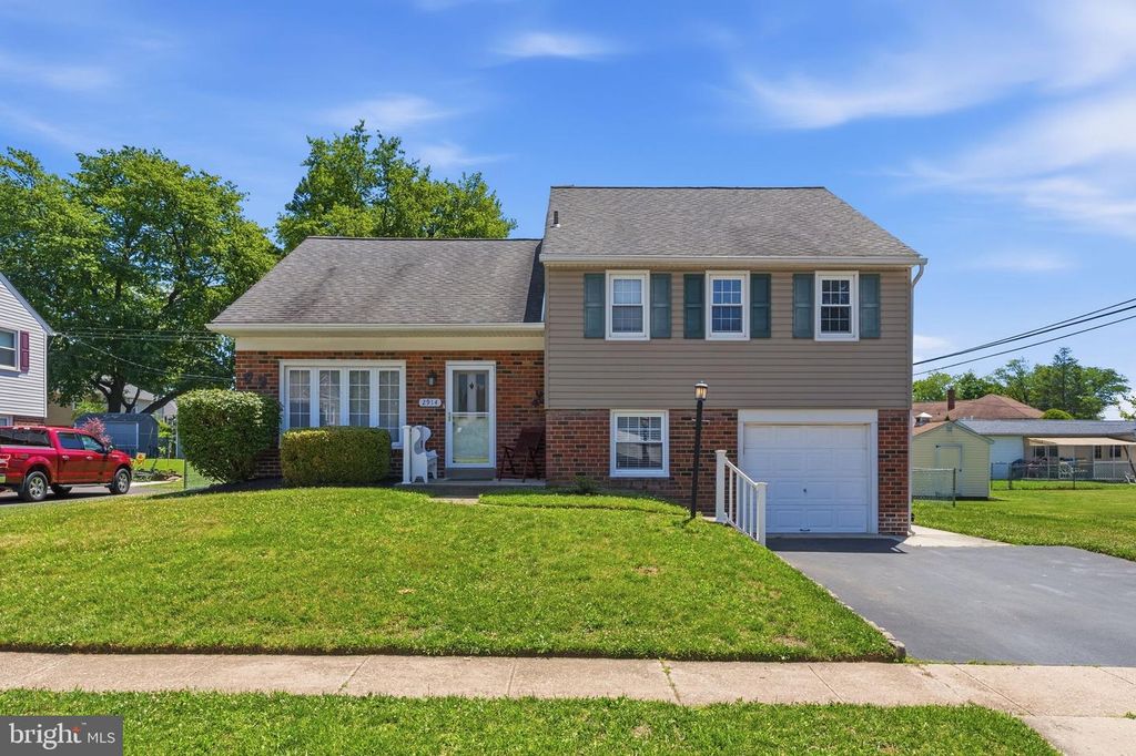 2914 DENISE RD, Norristown, PA 19403
