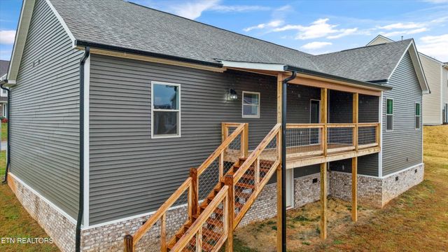 2785 Vista Meadows Lane, Sevierville, TN 37876