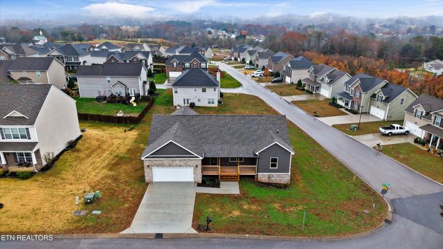 2785 Vista Meadows Lane, Sevierville, TN 37876