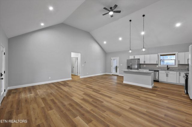 2785 Vista Meadows Lane, Sevierville, TN 37876