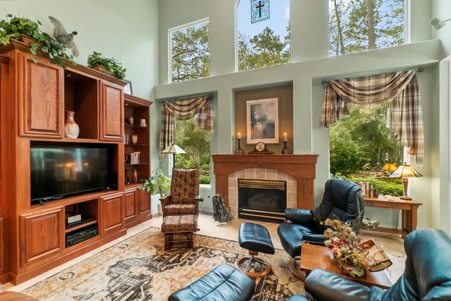 34 Mistyhaven Place, The Woodlands, TX 77381