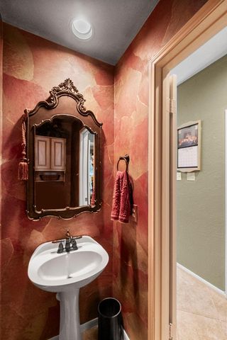 34 Mistyhaven Place, The Woodlands, TX 77381