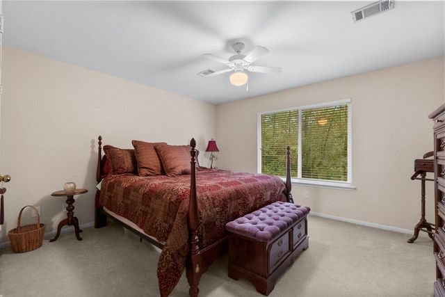 34 Mistyhaven Place, The Woodlands, TX 77381