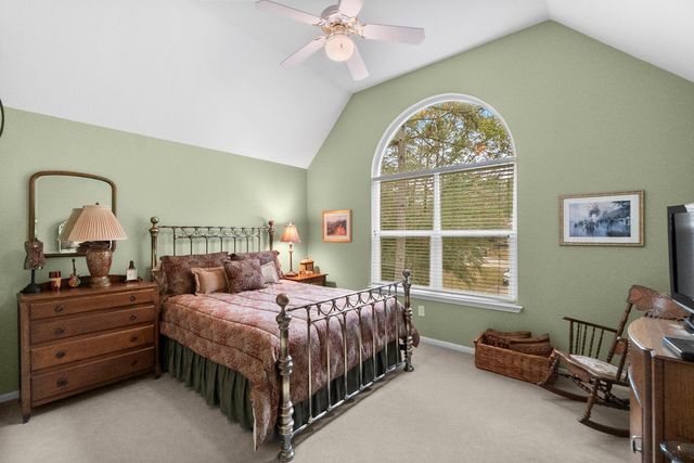 34 Mistyhaven Place, The Woodlands, TX 77381