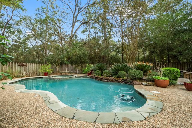 34 Mistyhaven Place, The Woodlands, TX 77381