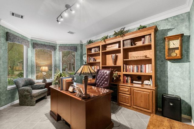 34 Mistyhaven Place, The Woodlands, TX 77381