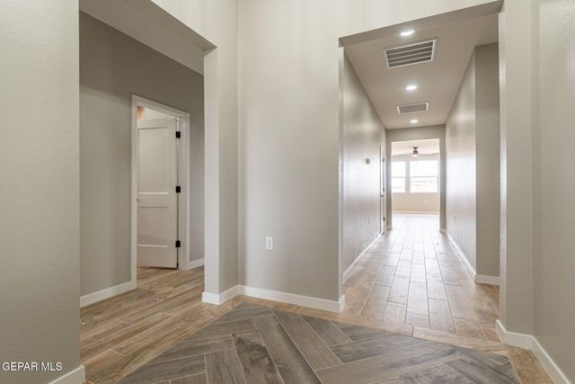 12300 LUZ BONITA Way, Clint, TX 79836