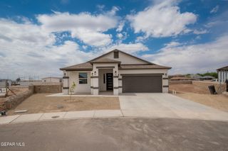 12300 LUZ BONITA Way, Clint, TX 79836