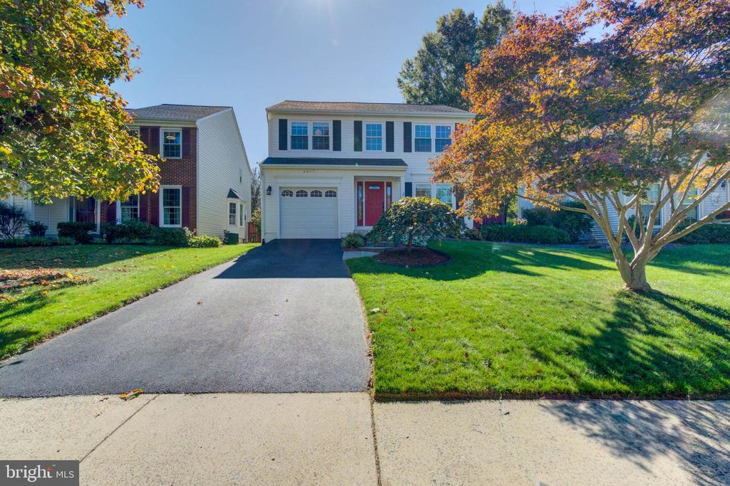 6617 MORNING RIDE CIR, Alexandria, VA 22315