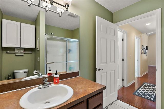 2960 Bentbrooke Drive, Holland, MI 49424