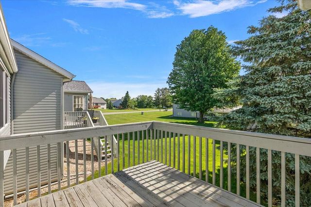 2960 Bentbrooke Drive, Holland, MI 49424