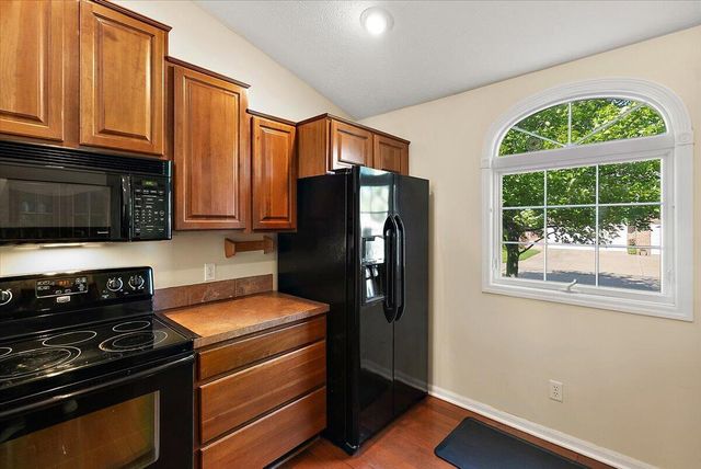 2960 Bentbrooke Drive, Holland, MI 49424
