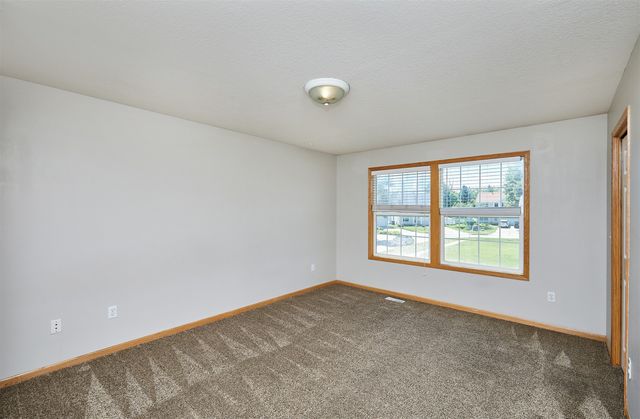 7732 Beechtree Lane, West Des Moines, IA 50266