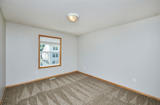 7732 Beechtree Lane, West Des Moines, IA 50266