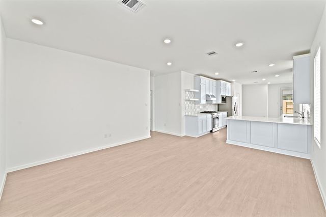 5206 Santa Cruz Bay, Richmond, TX 77469
