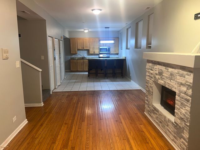 1430 E 69th Street 1S, Chicago, IL 60637