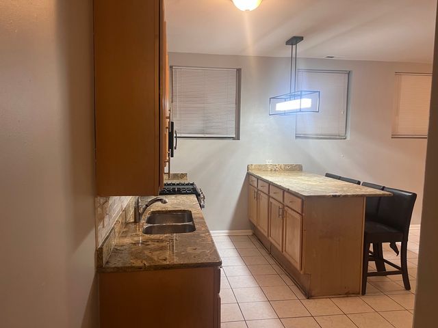 1430 E 69th Street 1S, Chicago, IL 60637