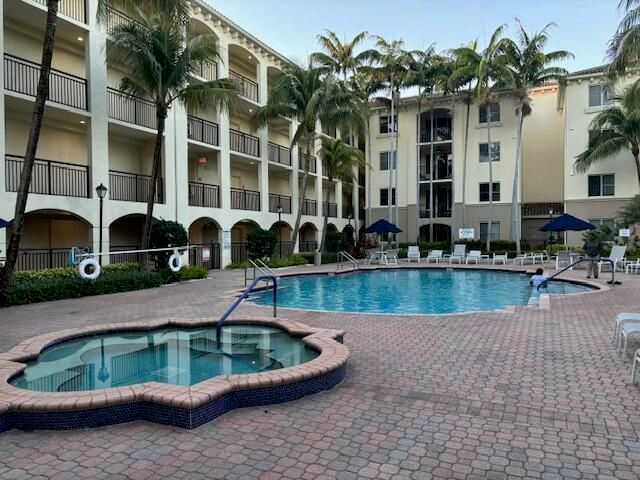 2401 Renaissance Way, Boynton Beach, FL 33426
