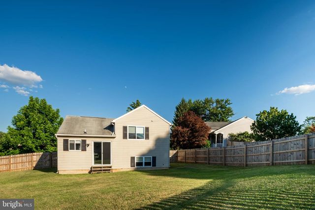 1003 BERKLEY DR, Sykesville, MD 21784