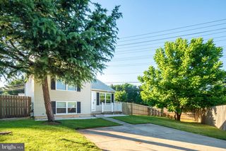 1003 BERKLEY DR, Sykesville, MD 21784